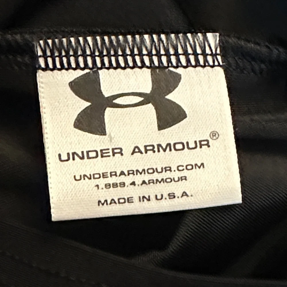 Under Armour Men’s Black Long Sleeve Compression Shirt - Picture 6 of 9
